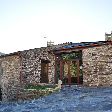 A Horta De Abel Tríacastela