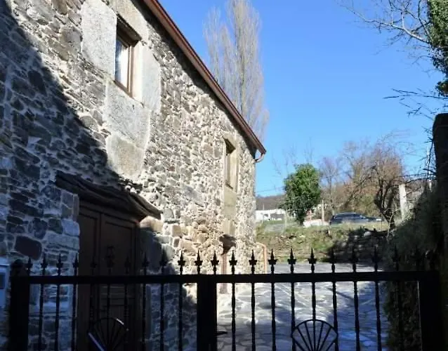 A Horta De Abel Auberge de jeunesse Tríacastela